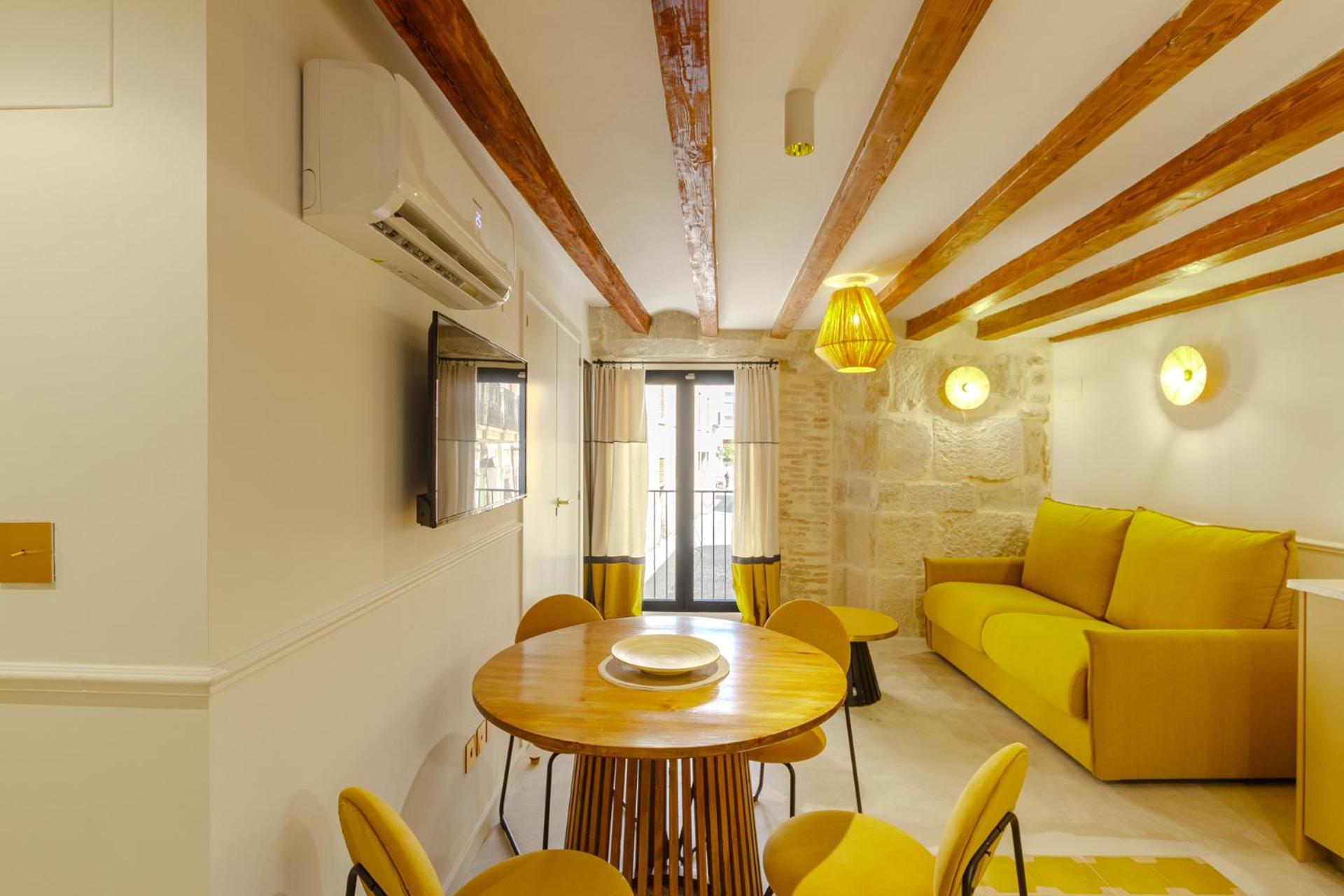Cozy Charming Apartment In Historic Center Alicante Exterior photo